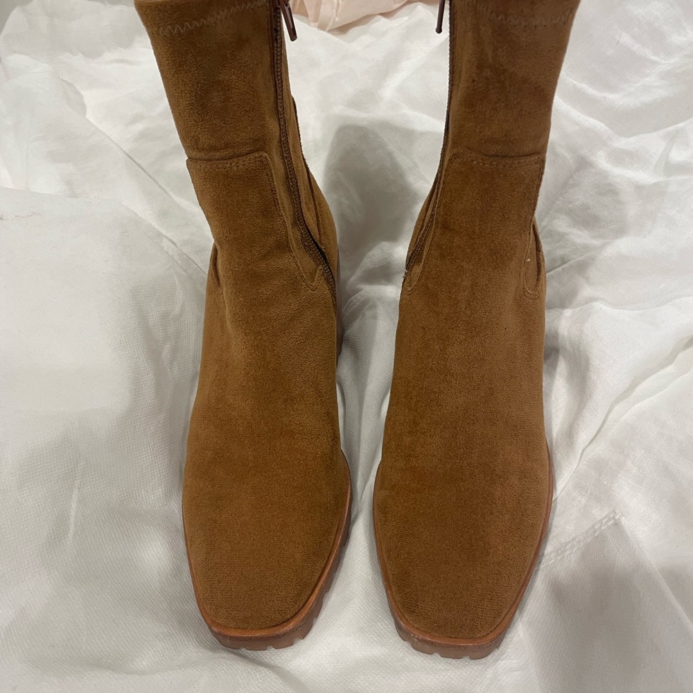 Chic Brown Suede Heeled Boots